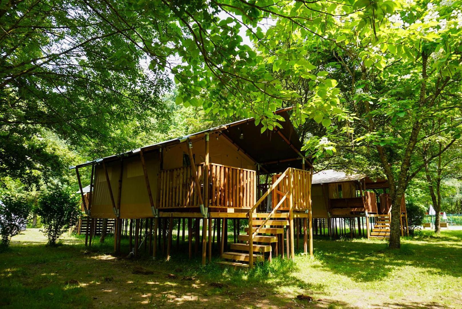 Camping Pittoresque Saint-Parthem Bilik gambar