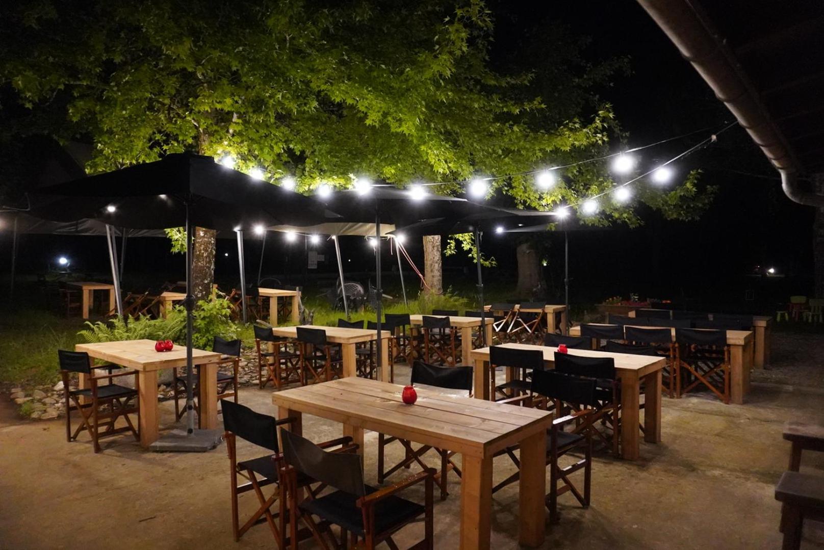 Camping Pittoresque Saint-Parthem Luaran gambar