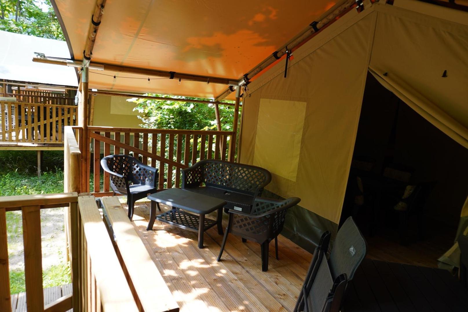 Camping Pittoresque Saint-Parthem Bilik gambar