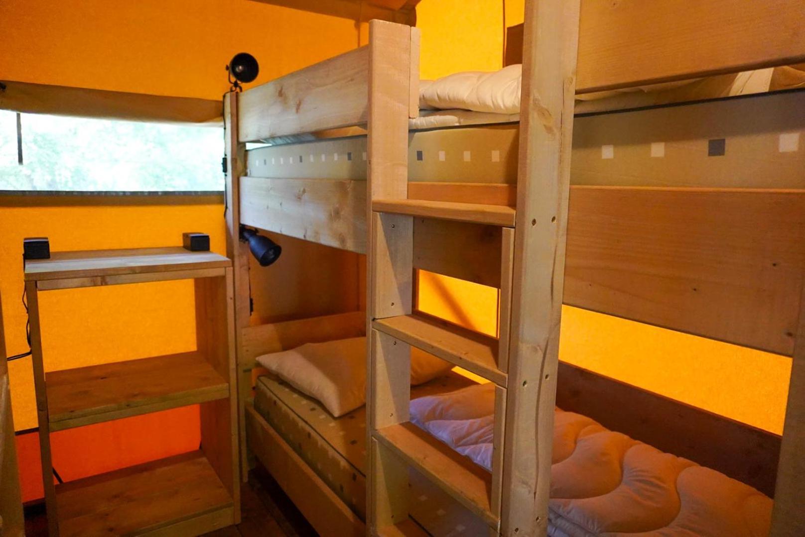 Camping Pittoresque Saint-Parthem Bilik gambar