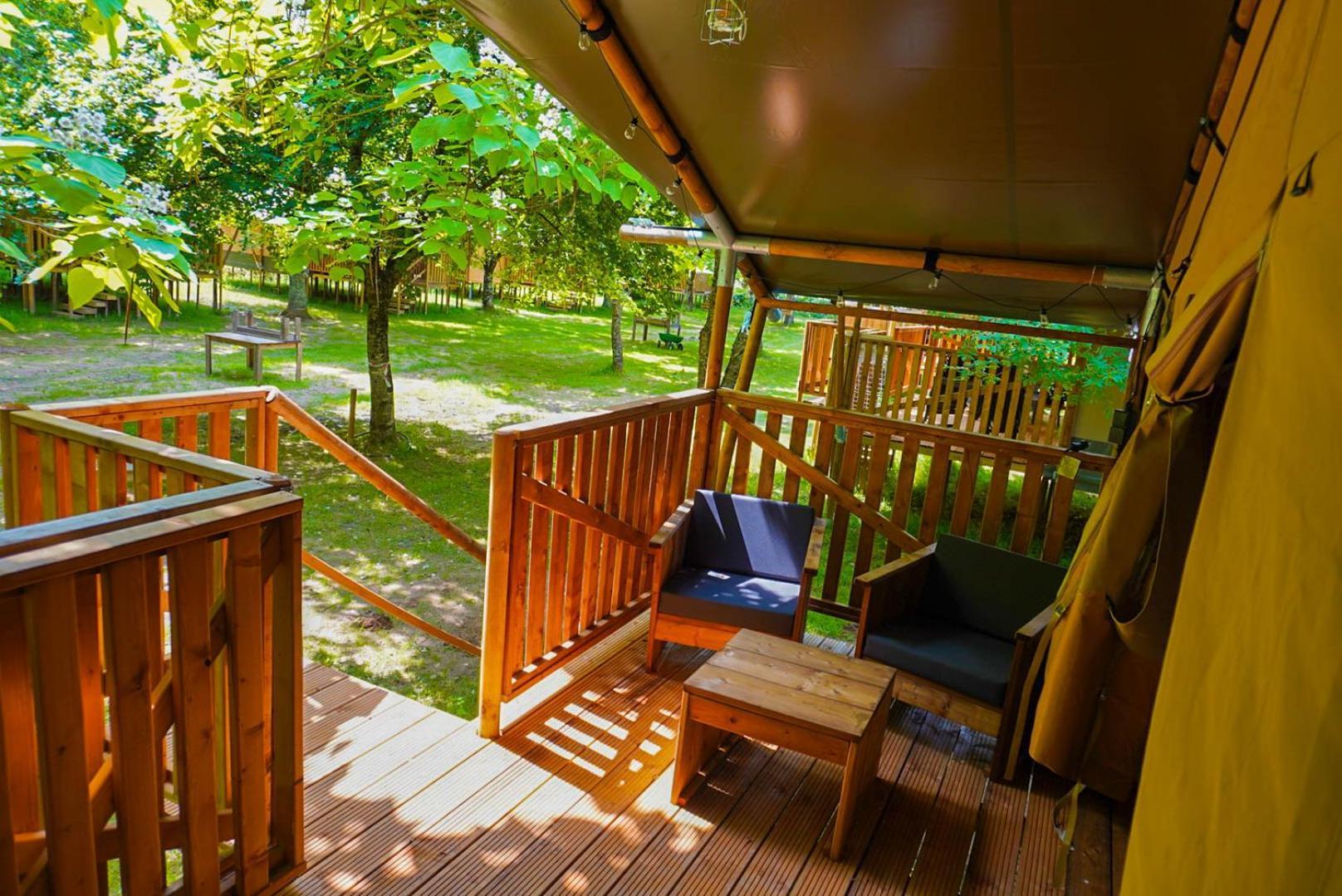 Camping Pittoresque Saint-Parthem Bilik gambar