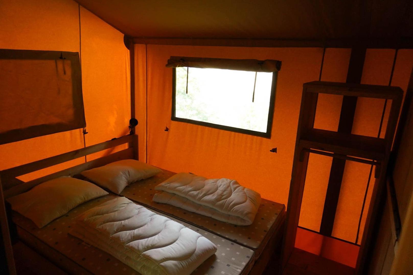 Camping Pittoresque Saint-Parthem Bilik gambar