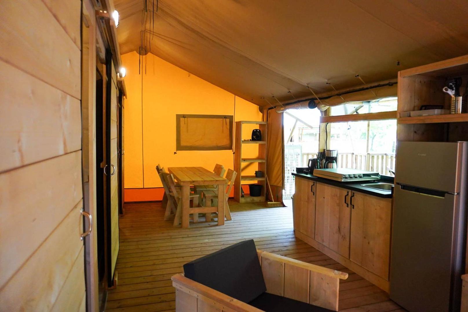 Camping Pittoresque Saint-Parthem Bilik gambar