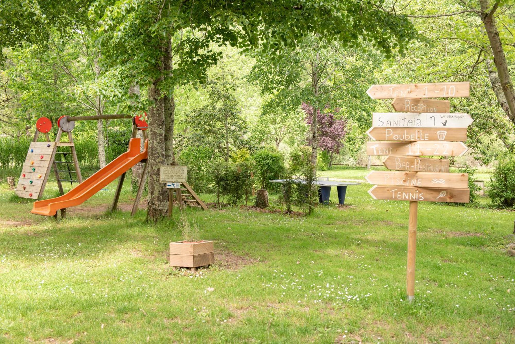 Camping Pittoresque Saint-Parthem Luaran gambar