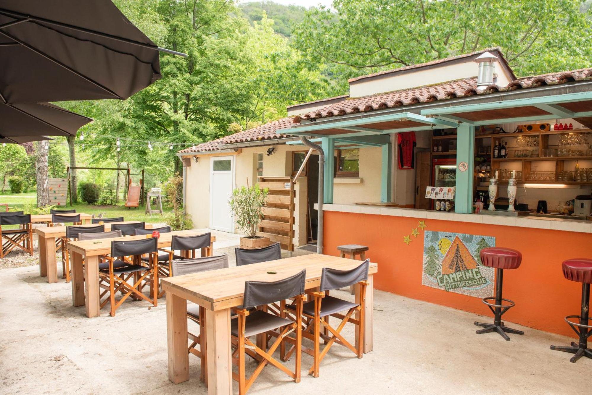 Camping Pittoresque Saint-Parthem Luaran gambar