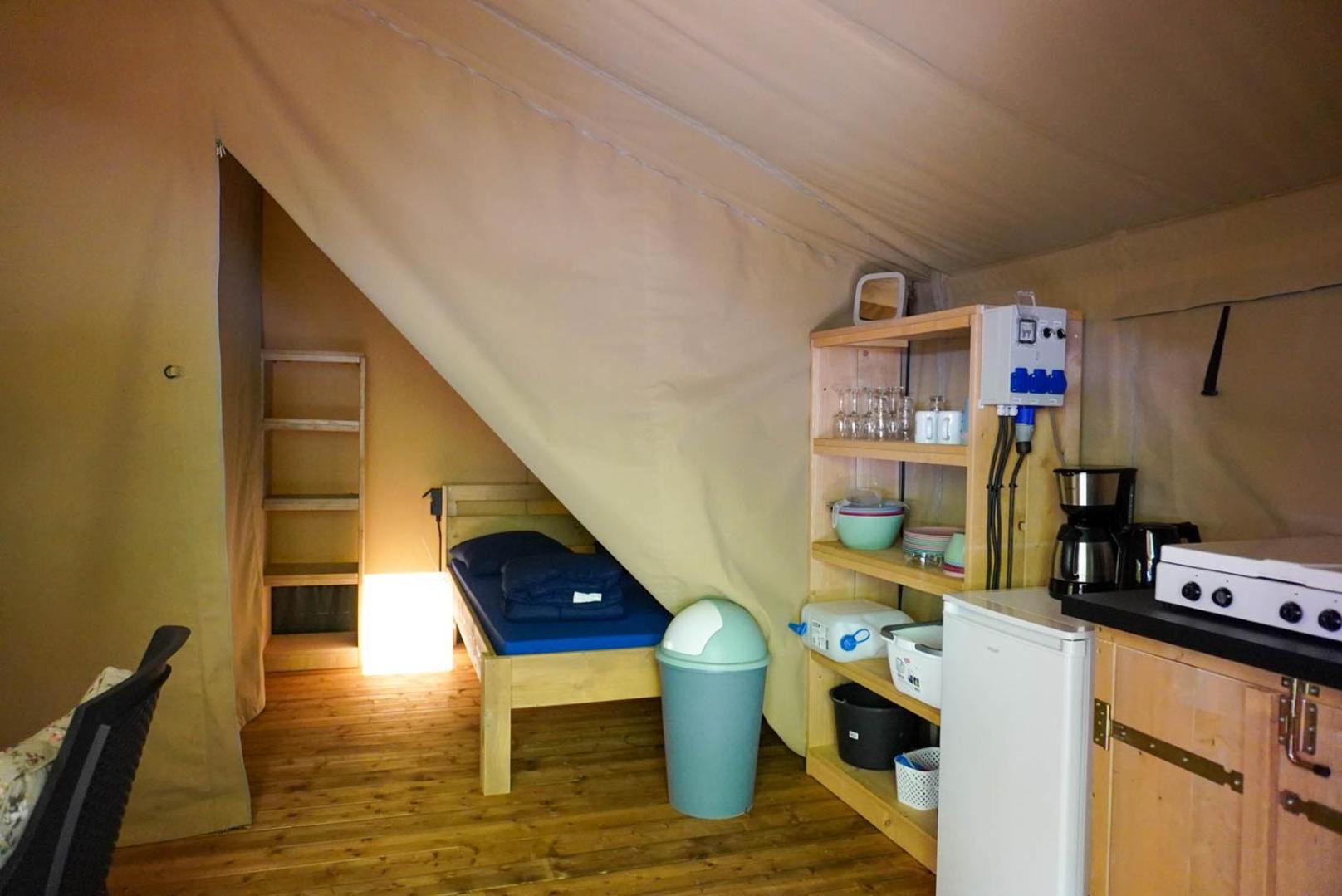 Camping Pittoresque Saint-Parthem Bilik gambar