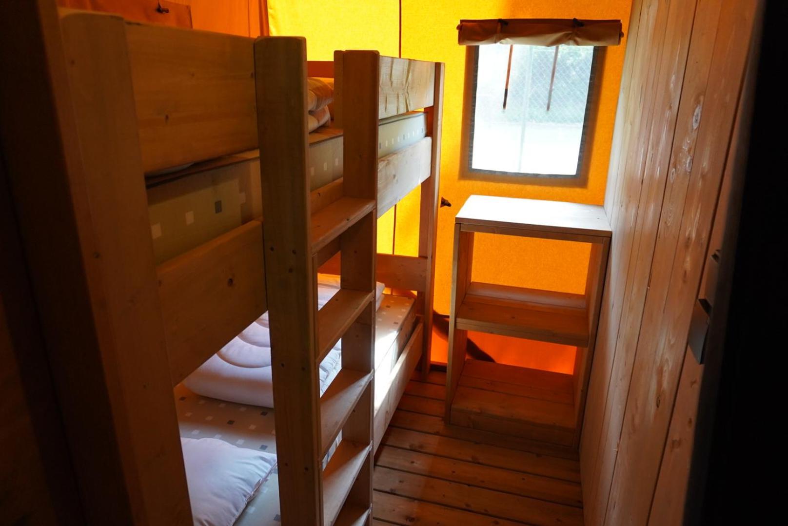 Camping Pittoresque Saint-Parthem Bilik gambar